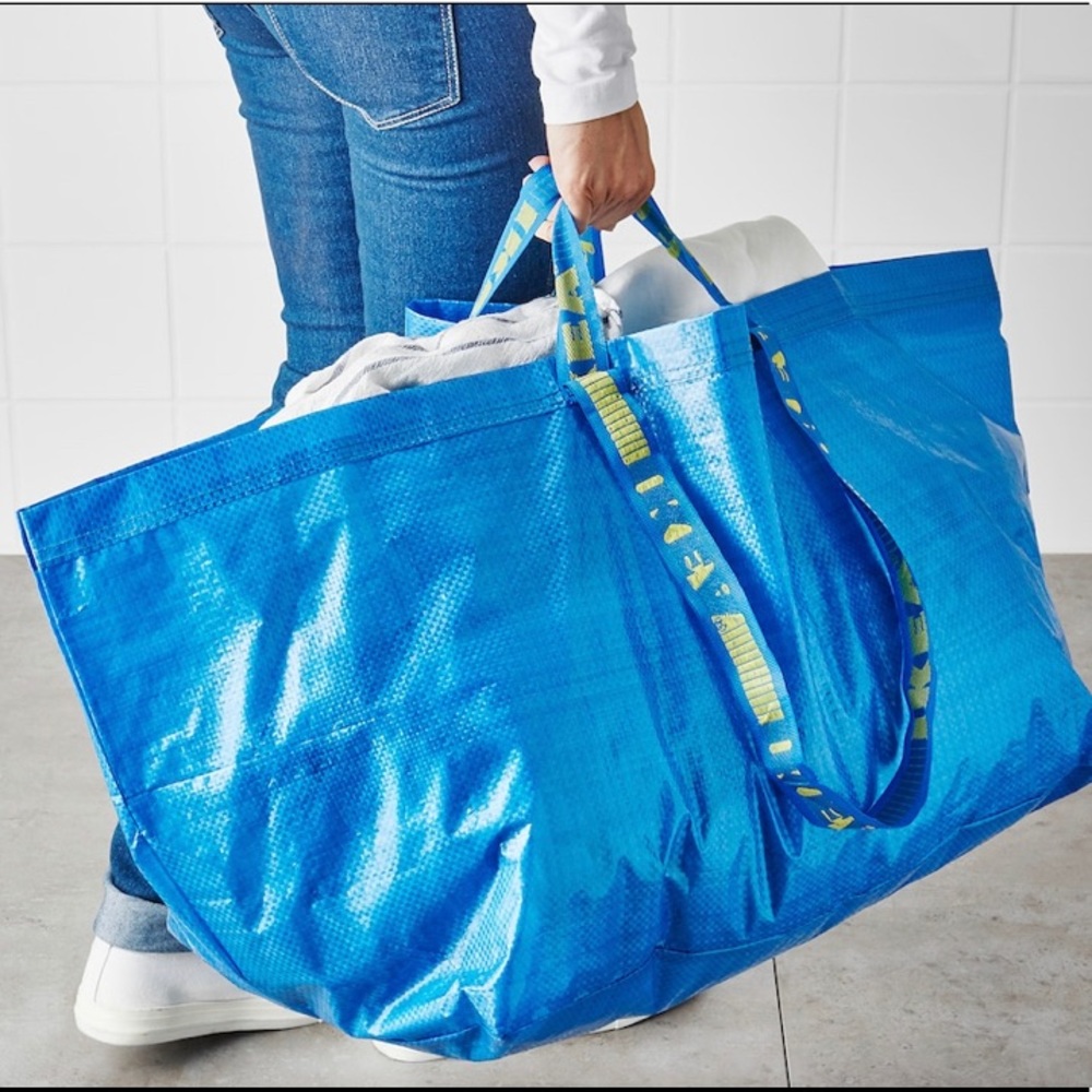 IKEA FRAKTA
Shopping bag, large, blue. Price includes 4 large bags
